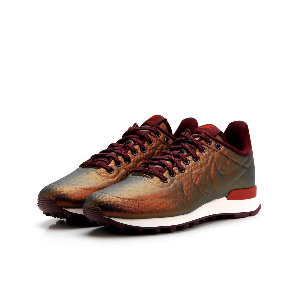 nike internationalist winter