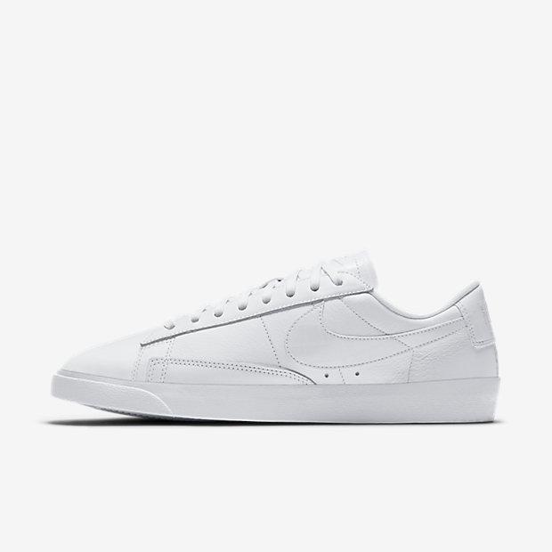 nike blazer low essential