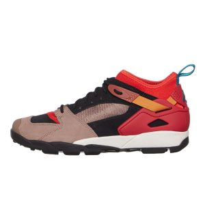 Nike ACG Air Revaderchi (AR0479-600)