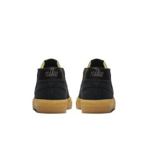 Nike SB Zoom Blazer Chukka (Schwarz) (AT9765-003)