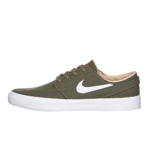 Nike SB Zoom Janoski Canvas RM (AR7718-201)