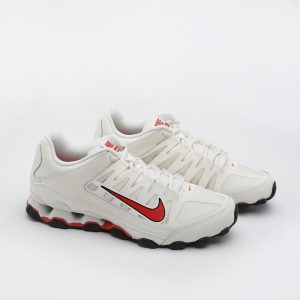 Nike (621716-100)