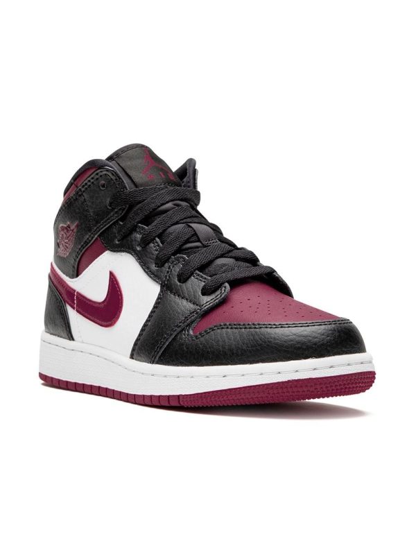 Nike Kids  Air Jordan 1 MID GS (554725-066)