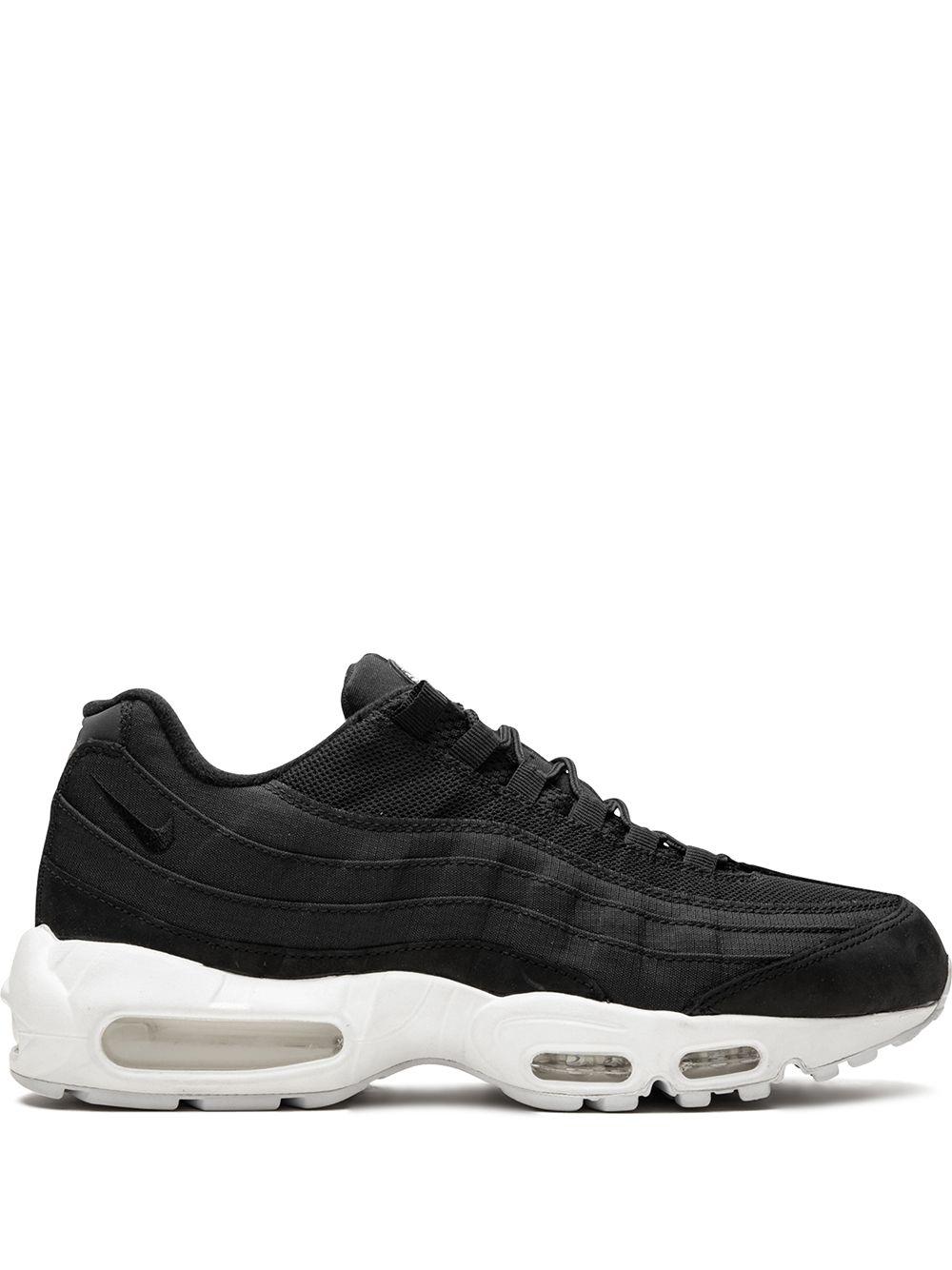 nike air max 95 black and white