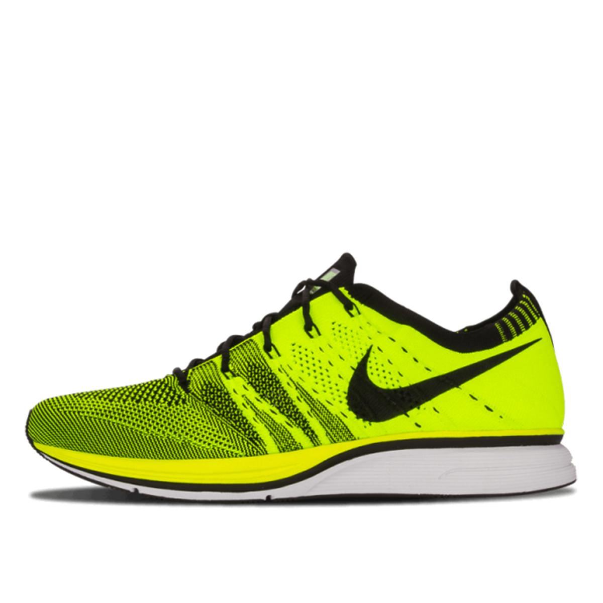 nike flyknit trainer volt