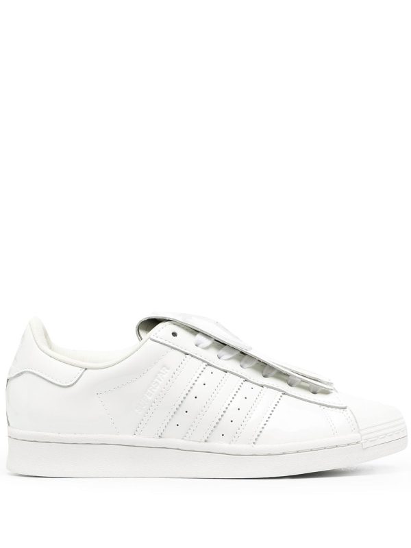 adidas Originals Superstar Fringe (FW8154) белого цвета