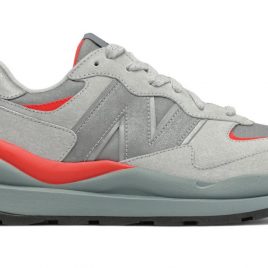 Кроссовки New Balance 5740 (M5740RC1) серого цвета