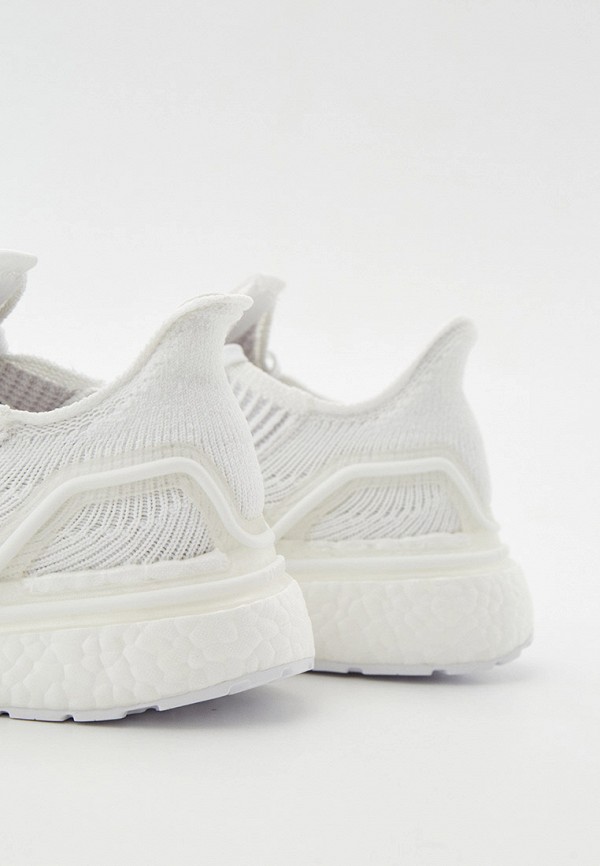 Кроссовки adidas Ultraboost 19 M (G54008) белого цвета