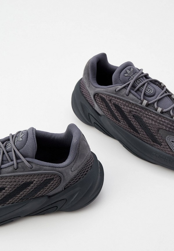 adidas Originals Ozelia (GX3254) серого цвета