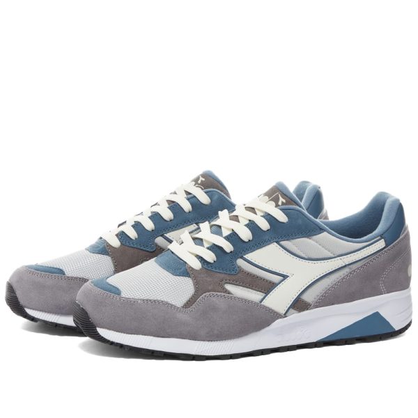 Diadora Men's N902 (501-178559-C3278) серого цвета