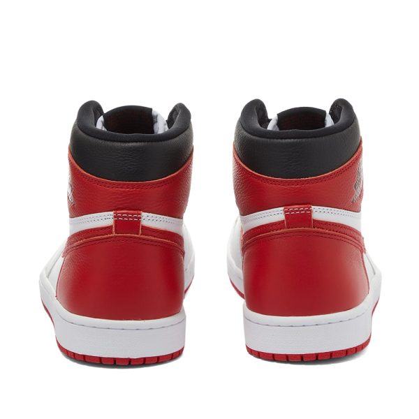 Air Jordan Men's 1 Retro High OG (555088-161) белого цвета