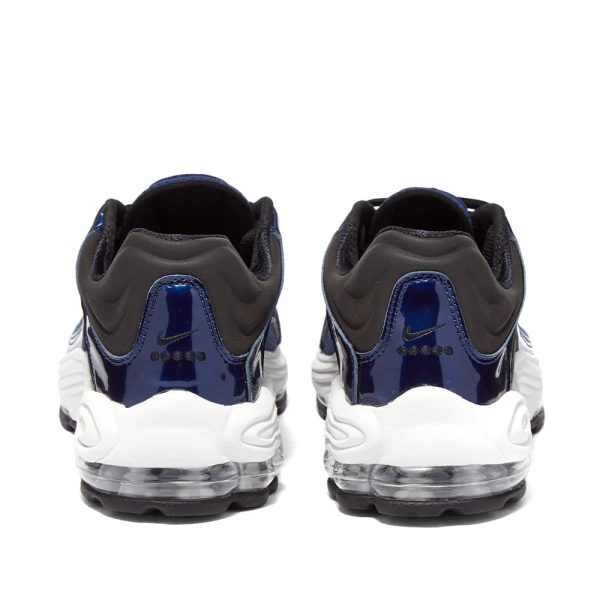 Nike Men's Air Tuned Max (DC9391-400) белого цвета