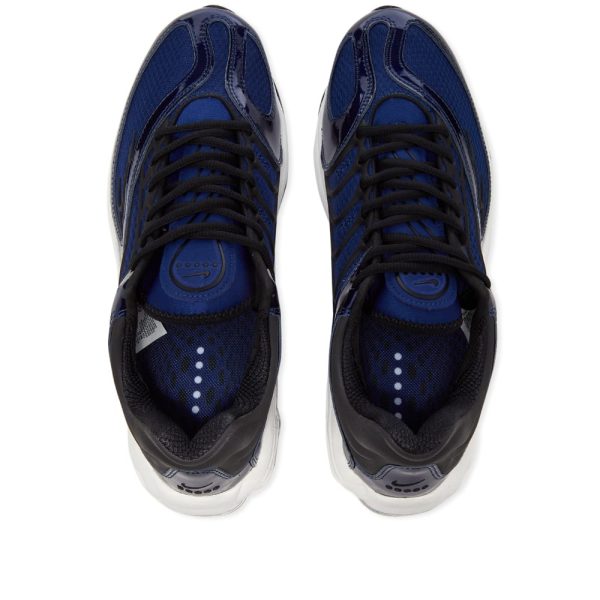 Nike Men's Air Tuned Max (DC9391-400) белого цвета