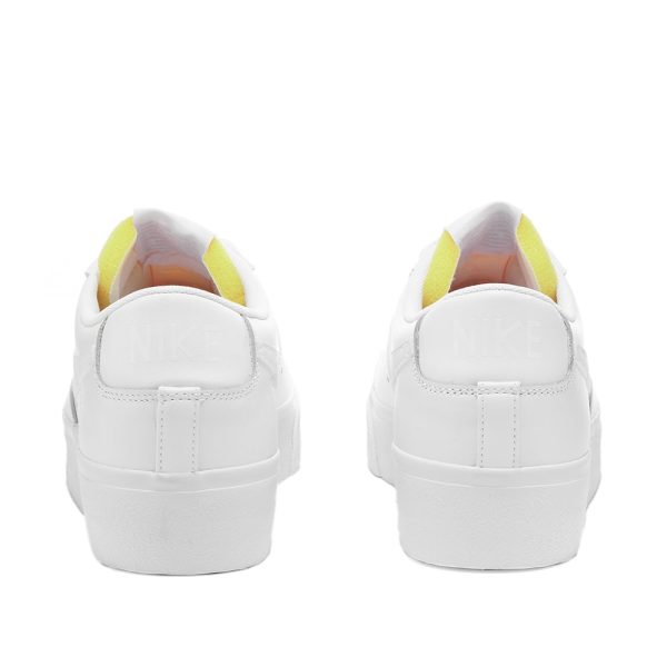 Nike Women's Blazer Low Platform W (DJ0292-100) белого цвета