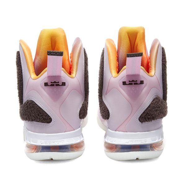 Nike Lebron IX (DJ3908-600) розового цвета