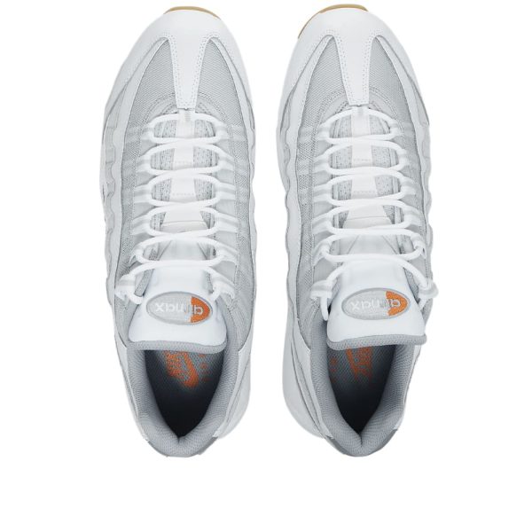 Nike Men's Air Max 95 Essential (DM0011-100) белого цвета