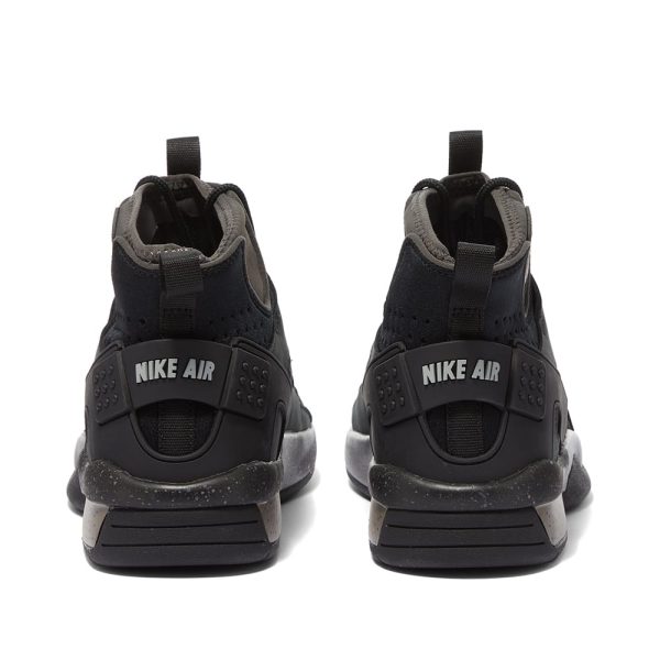 Nike ACG Air Mowabb (DM0840-001) черного цвета