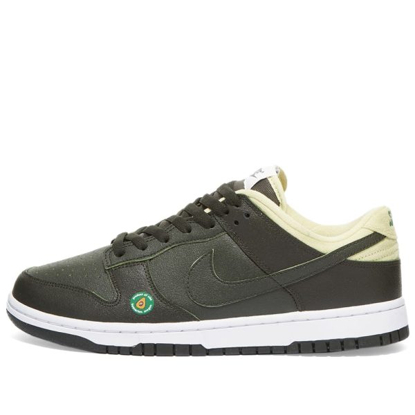 Nike Women's Dunk Low W (DM7606-300)  цвета