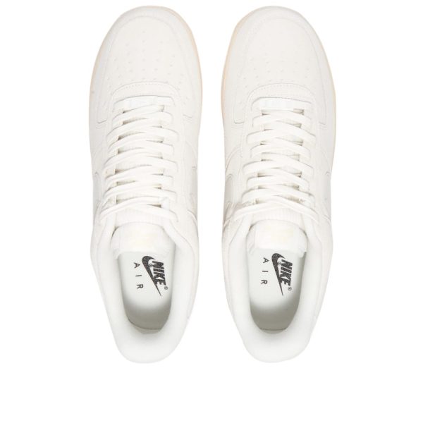 Nike Men's Air Force 1 WP (DO6730-100) белого цвета