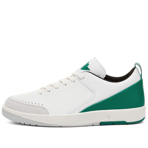 Air Jordan Women's 2 Retro Low SE (DQ0560-160) белого цвета