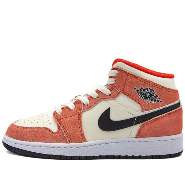 Air Jordan Men's 1 MID SE GS (DV1336-800) черного цвета