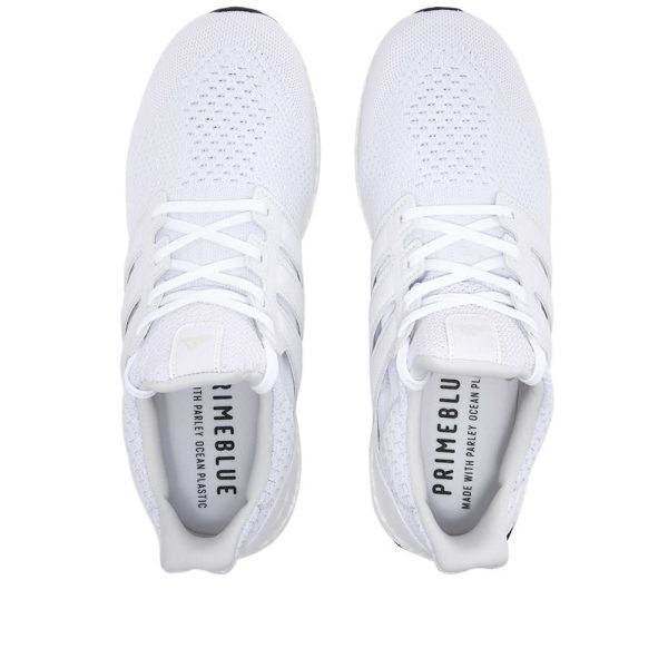 Adidas Men's Ultraboost 5.0 DNA (FY9349) белого цвета