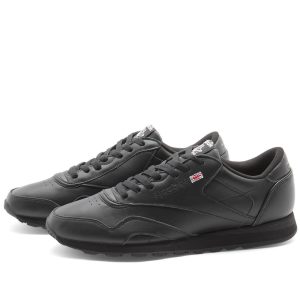 Reebok Men's Classic Leather Plus (GV8541) белого цвета