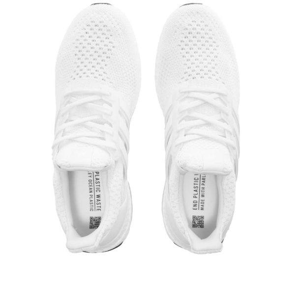Adidas Men's Ultraboost 5.0 DNA (GV8740) белого цвета