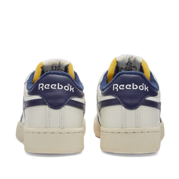 Reebok Men's Club C Revenge Vintage (GW7262) синего цвета