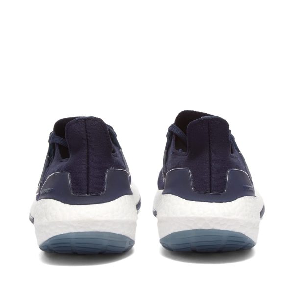 Adidas Men's Ultraboost 22 (GX5461-NVY) черного цвета