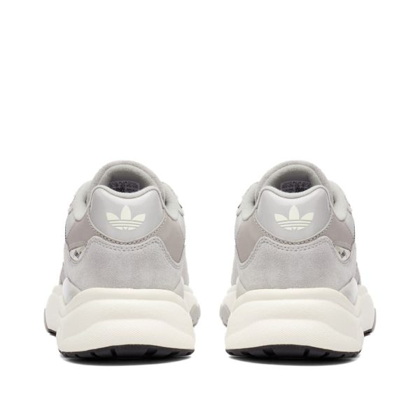 Adidas Women's Retropy F90 W (GY0039) белого цвета