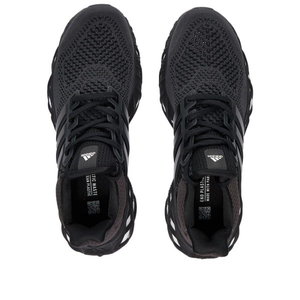 Adidas Men's Ultraboost Web DNA (GY4173-BLK) черного цвета