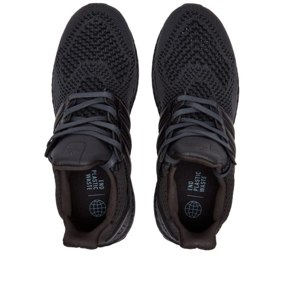 Adidas Men's Ultraboost 1.0 (GY7486) черного цвета