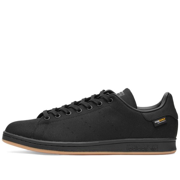 Adidas Men's Stan Smith (GZ2592) черного цвета