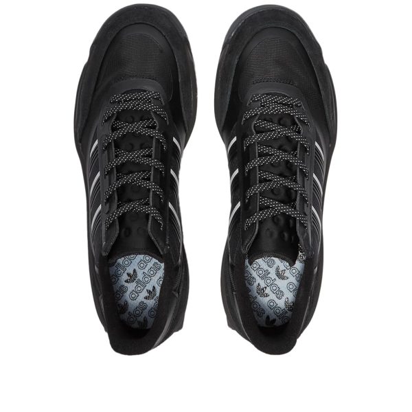 Adidas Men's Modern Indoor (H05616) белого цвета