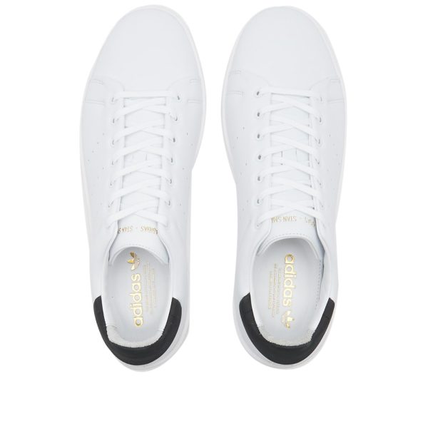 Adidas Men's Stan Smith Relasted (H06185) белого цвета