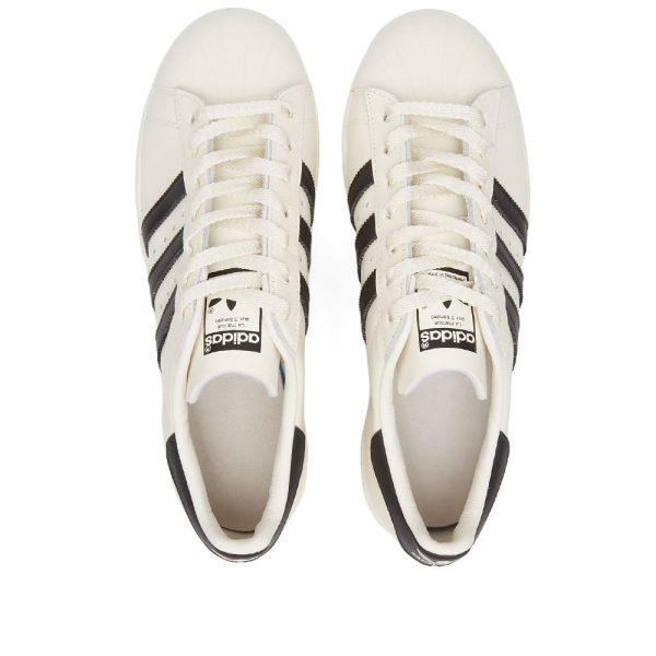 Adidas Men's Superstar 82 (H06258) белого цвета