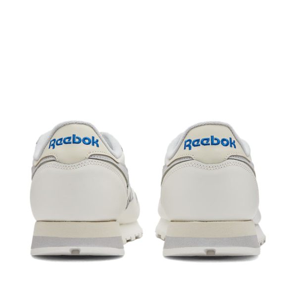 Кроссовки Reebok Classic Leather (HQ2230) белого цвета