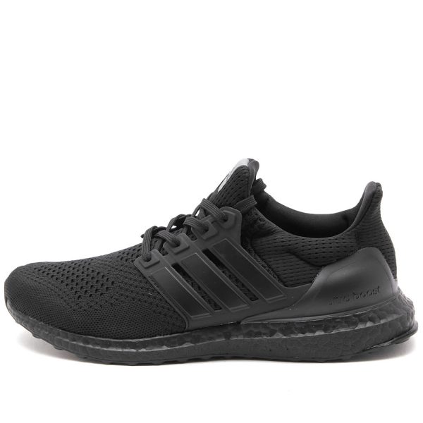 Adidas Men's Ultraboost 1.0 W (HQ4204) черного цвета