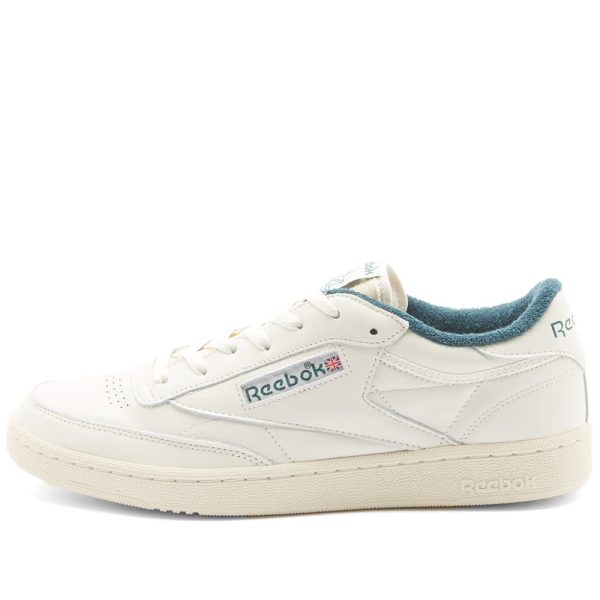 Reebok Men's Club C 85 Vintage (HQ5997)  цвета