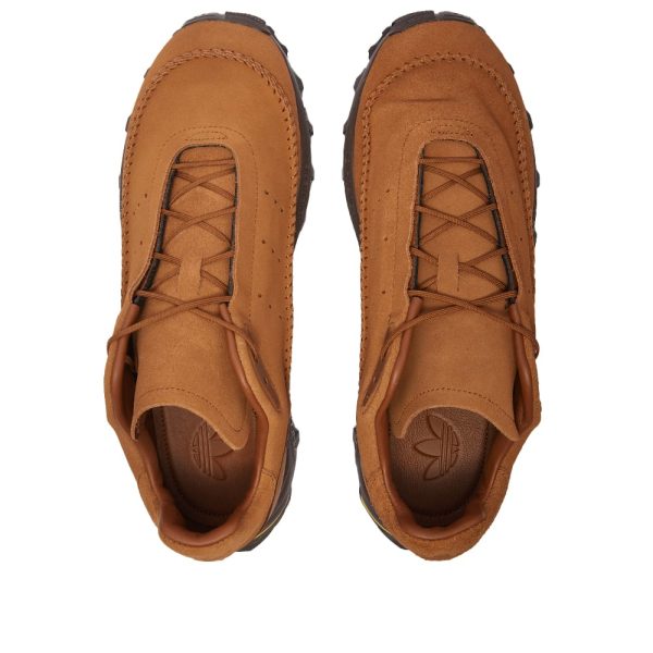 Adidas Men's Mocaturf Adventure (HR1528) коричневого цвета