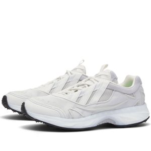 Adidas Men's Xare Boost (IF2422) белого цвета