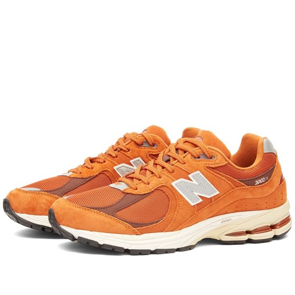 New Balance Men's M2002RCB (M2002RCB)  цвета