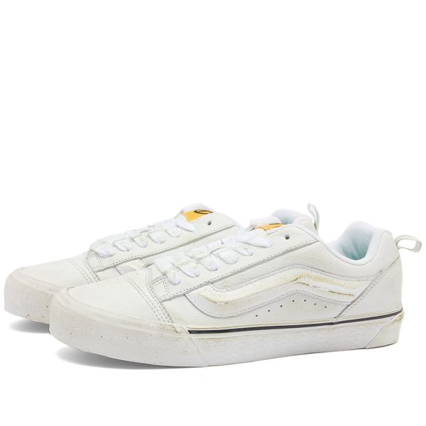 Vans Men's Vault Knu Skool VLT LX (VN0007QDBGN1) белого цвета