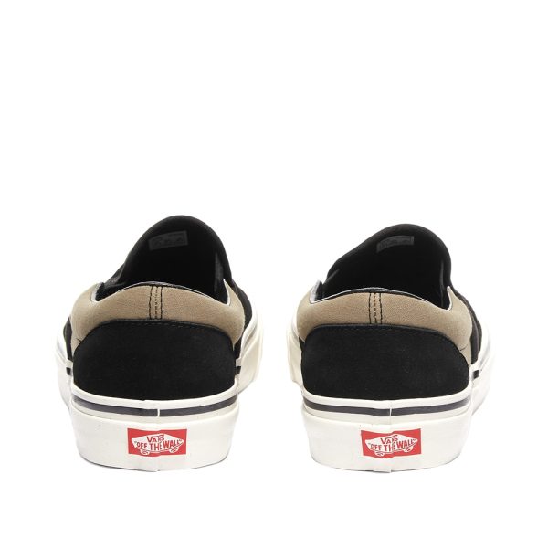 Vans UA Classic Slip-On 98 DX (VN0A3JEX9R81)  цвета