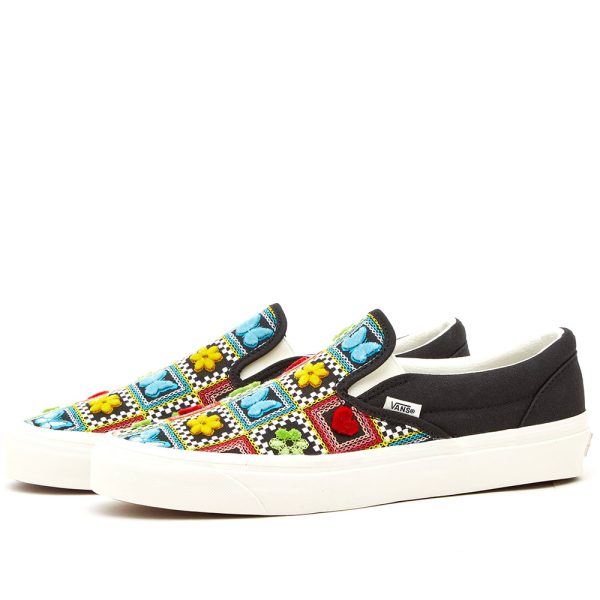 Vans Women's UA Classic Slip-On 98 DX (VN0A7Q58F3H1) черного цвета