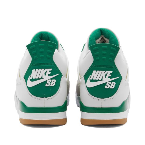 Air Jordan Nike SB x 4 (DR5415-103) белого цвета