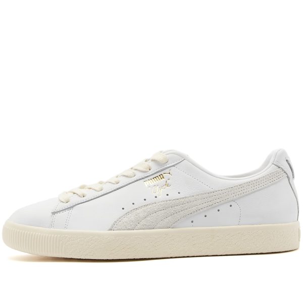 PUMA Clyde Base (39009101)  белого цвета