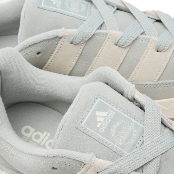 Adidas Adimatic (IE9863) белого цвета