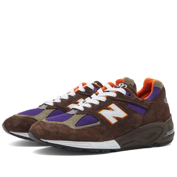 кроссовки New Balance x Teddy Santis 990v2 (M990BR2) коричневого цвета